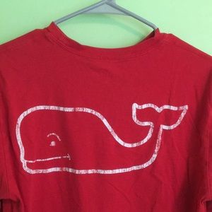 Vineyard Vines Tops - Vineyard Vines red log sleeve Vineyard Vines Tops - Vineyard Vines red log sleeve